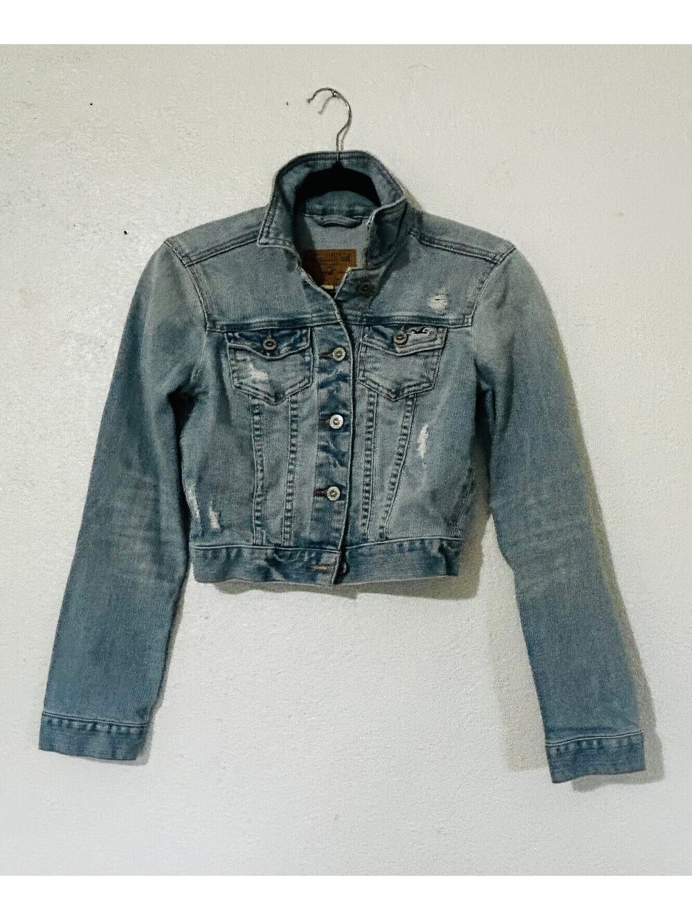 Hollister Cropped Denim Jacket Distressed Light Wash Trucker Coat Women Size XS